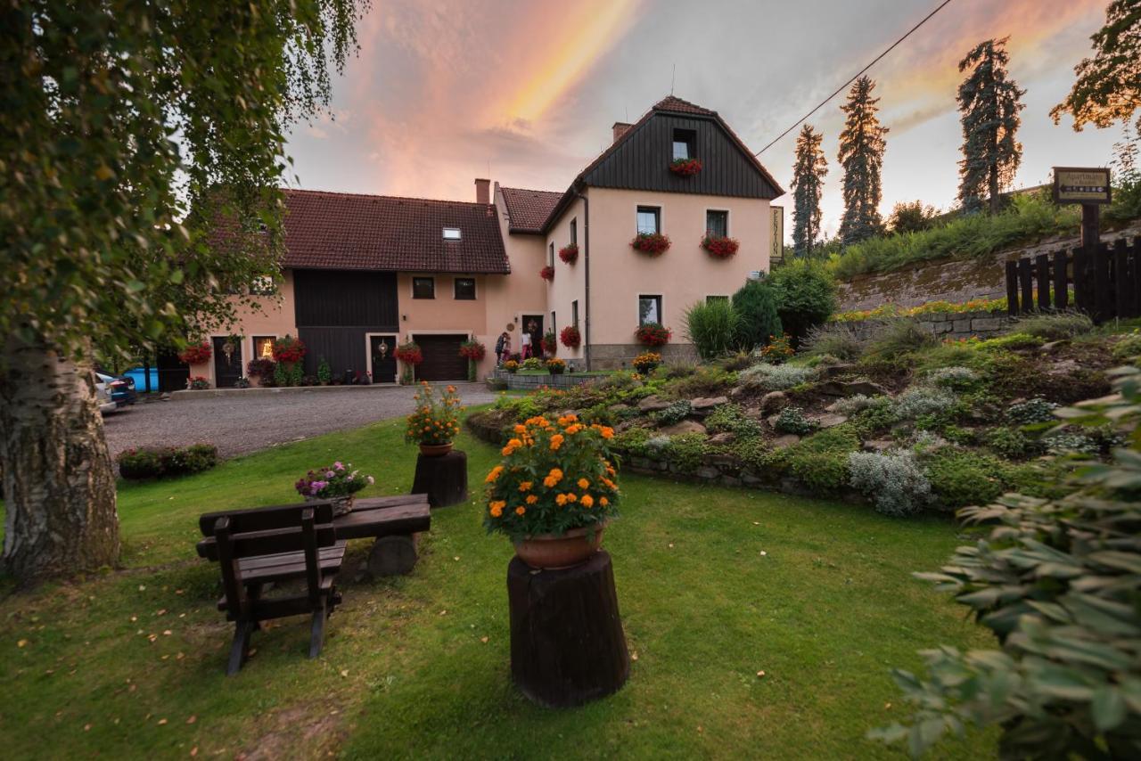 Apartmany Adrspach " U Kozaru " Teplice nad Metuji Exterior photo
